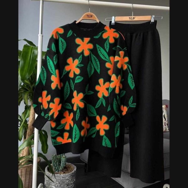 Flower Printed Premium Quality Winter 2-Pcs Tracksuit For Her. - Image 2